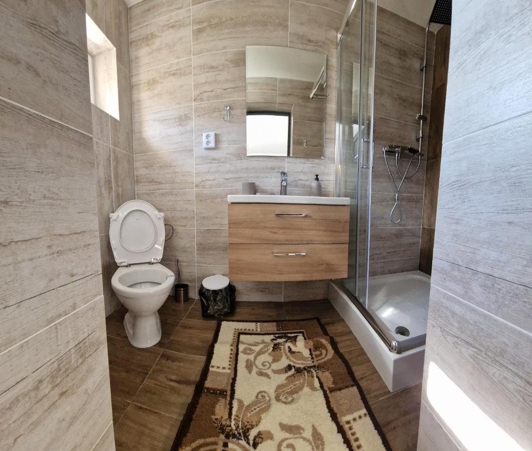 Privat Alenka Apartment Vazec Ngoại thất bức ảnh